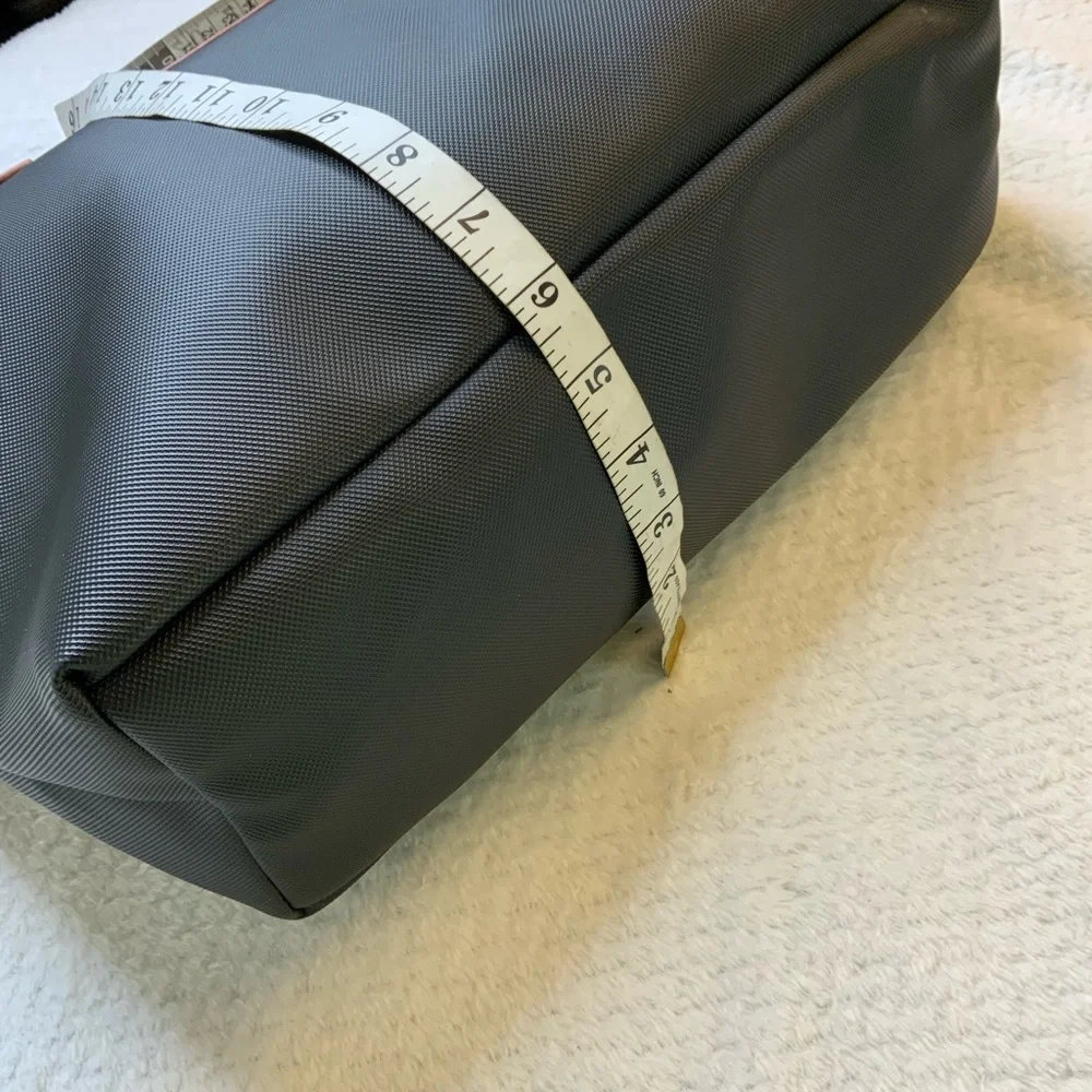 Bass shoulder purse